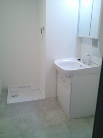 大阪市中央区久太郎町１丁目の賃貸マンションの洗面所