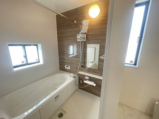 【浴室】 | 沖縄市古謝（限定1棟） | A号棟　浴室換気乾燥機付き♪