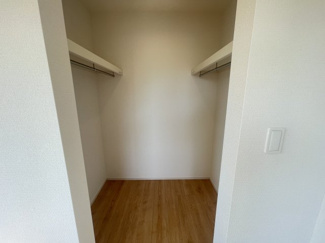 【収納】 | 沖縄市古謝（限定1棟） | A号棟　洋室7.5帖＋WIC付き♪