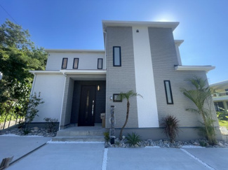 【外観】 | 沖縄市古謝（限定1棟） | A号棟　並列駐車4台可♪