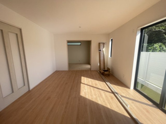 【居間・リビング】 | 沖縄市古謝（限定1棟） | A号棟　LDK16.5帖♪