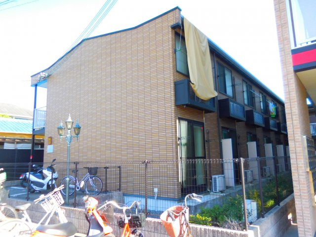 レオパレスニュー藤の外観