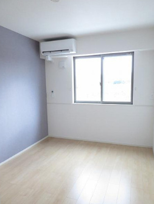 【寝室】 | ブリーズ