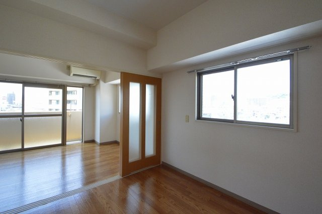 【居間・リビング】