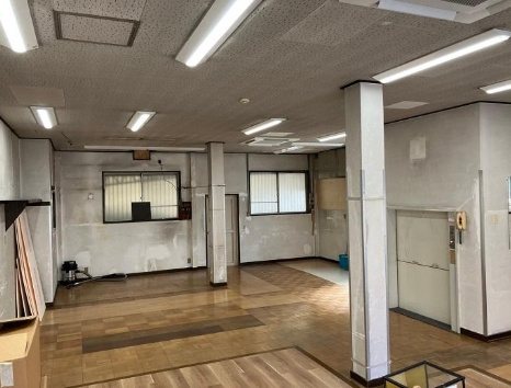 大月ビルの内装