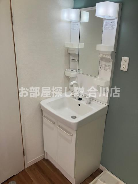 大屋ビルの独立洗面台