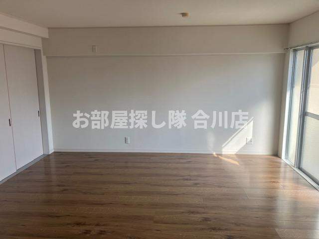 大屋ビルの洋室