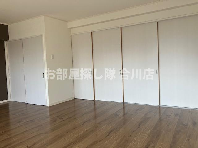 大屋ビルの洋室