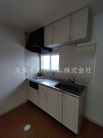 サンコーポ柱東山　B棟のキッチン|別部屋写真です。