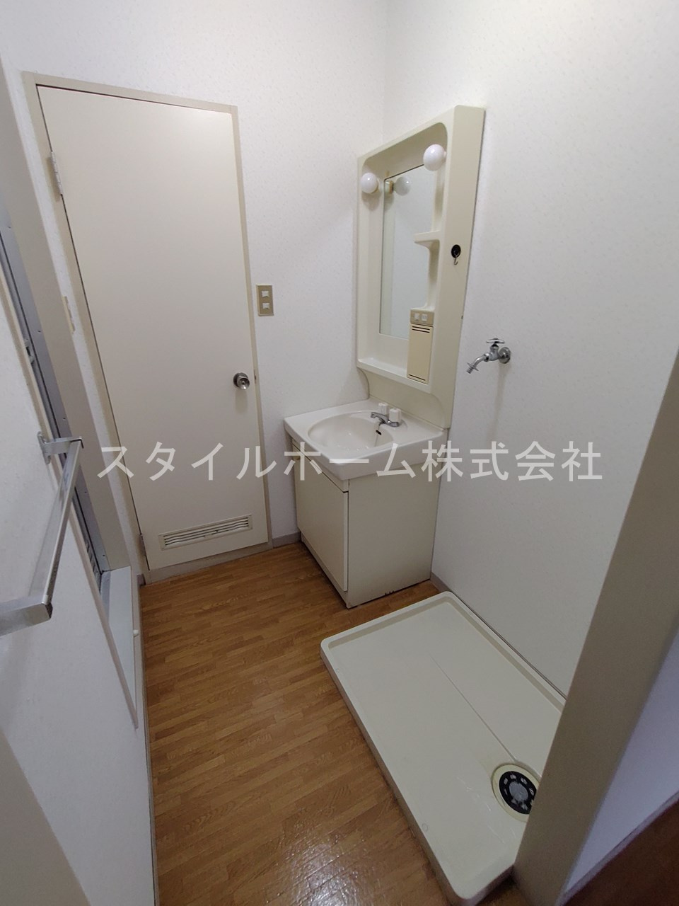 サンコーポ柱東山　B棟の洗面所|別部屋写真です。