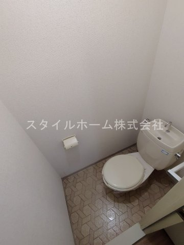 サンコーポ柱東山　B棟のトイレ|別部屋写真です。