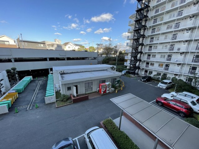 【駐車場】 | 泉北星和台コーポラス | 現地見学などお気軽にお問い合わせ下さいませ♪