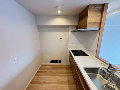 【キッチン】 | 泉北星和台コーポラス | 【システムキッチン！新規交換】
ママの憧れカウンターキッチンですので、家族と会話しながら楽しくお料理できますね♪