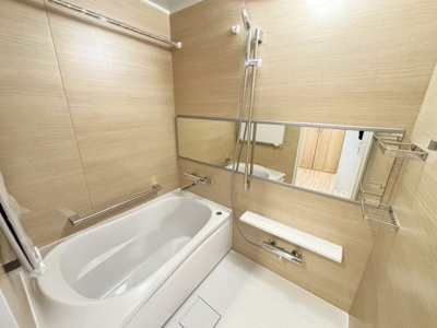 【浴室】 | 泉北星和台コーポラス | 【ユニットバス！新規交換】追いだき機能付いていますので、いつでも温かいお風呂で疲れを癒せますよ♪