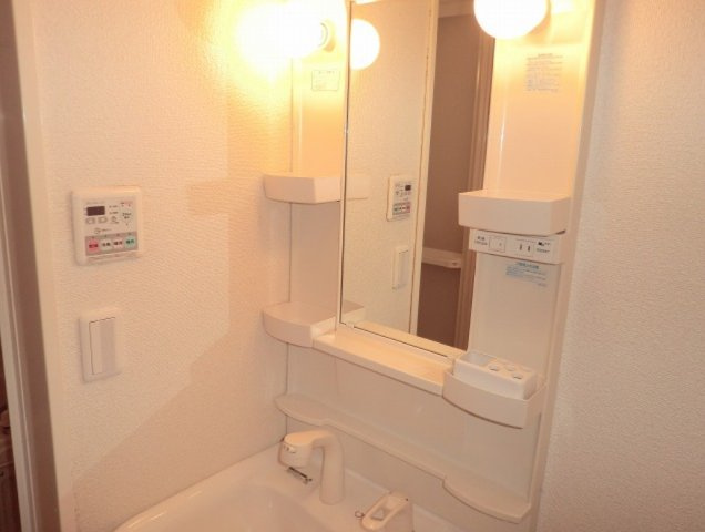 けんたく三生の独立洗面台