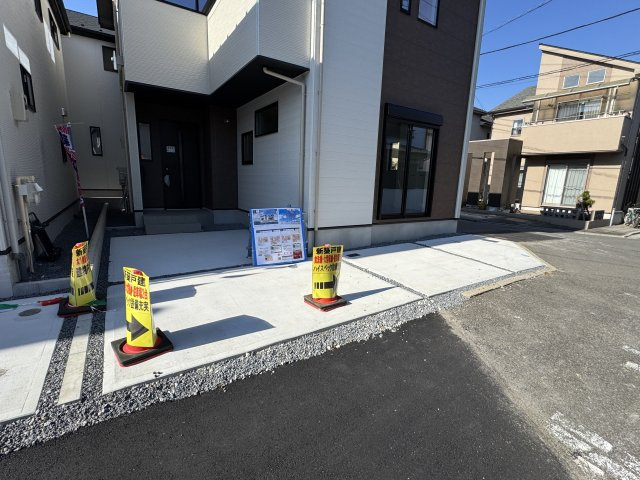 市川市菅野５丁目新築戸建【菅野小学校：8分】の駐車場|2号棟駐車スペース・2台駐車可