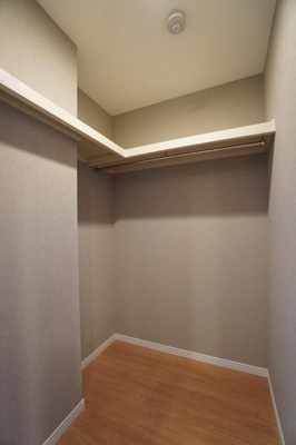 【収納】 | エフパルク大橋Ⅱ | 別号室の写真になります。現況優先。