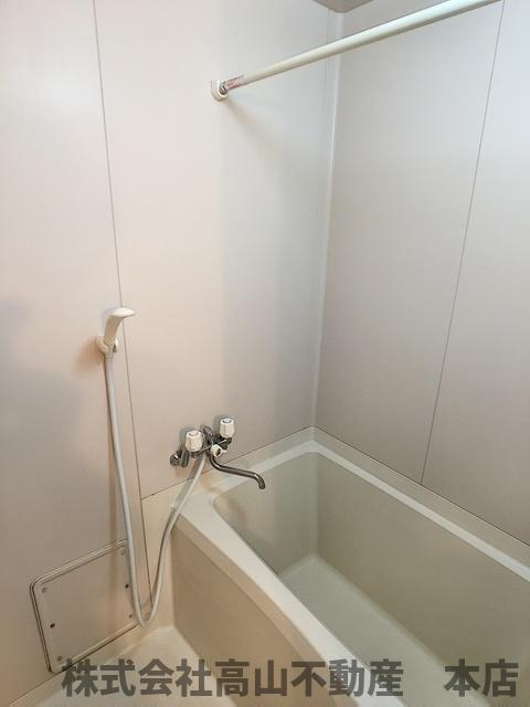 ジュネスシティ宮の前の浴室