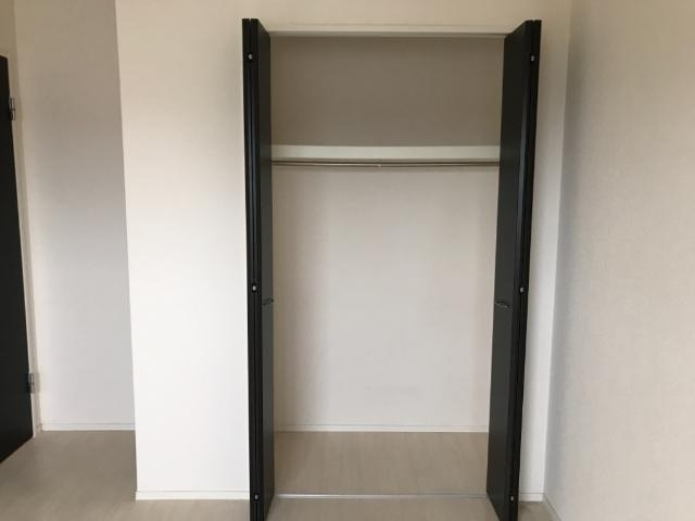 サンルミエ本浦の収納|クローゼット