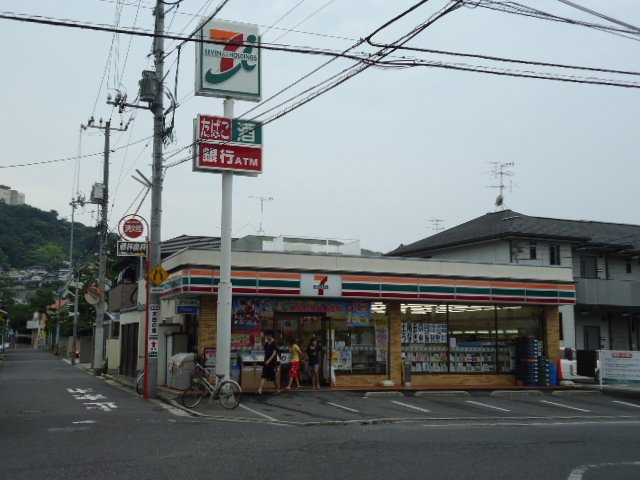 サンルミエ本浦の周辺|セブンイレブン東本浦店まで364ｍ