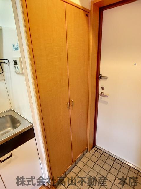 ラリーグラス２２の玄関