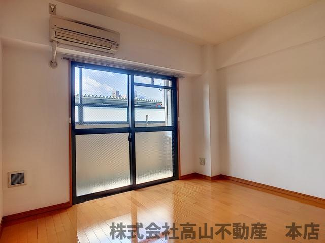 ラリーグラス２２の居間・リビング