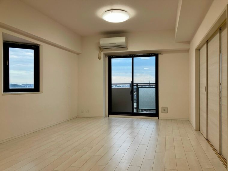 ベルググランデ本八幡の居間・リビング