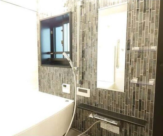 ローレルタワー名古屋栄の浴室