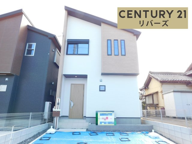 名古屋市北区福徳町５丁目の新築一戸建の外観|◇１号棟◇　　いつでもご案内出来ます♪（お問合せ当日、平日、水曜、夜間でもＯＫ）　敷地３８．４０坪！　南に庭付き、陽当たり良好！　駐車並列２台ＯＫ！　大容量パントリーや全居室収納完備の収納豊富物件！