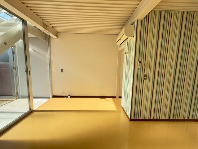 ブリリアントブルーのキッチン