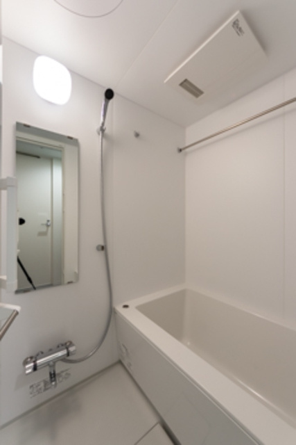 ＫＯＥＮＪＩ　Ｃｒｏｓｓｏｖｅｒの浴室|※写真は同タイプ住戸です。