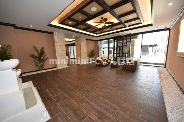 プレジオ難波のエントランス