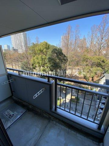 フレンテ靭公園のバルコニー