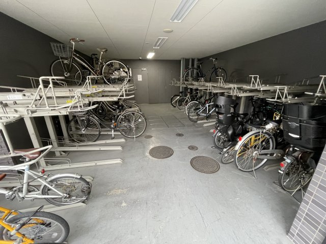 プロシード大阪WESTアドリア