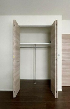 【収納】 | AIFLAT方南町 | クローゼット完備。