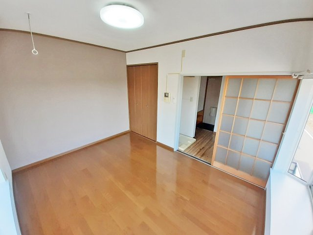 ルフェール城山の洋室