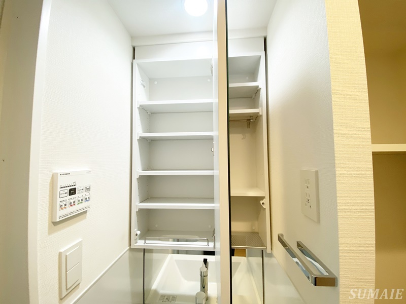 アジールコート王子の収納|鏡裏収納です☆