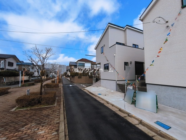 所沢市中新井4丁目・全2棟　新築一戸建　1号棟　の前面道路含む現地写真|現地写真（2026年3月10日撮影）