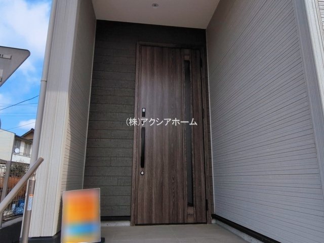 所沢市中新井4丁目・全2棟　新築一戸建　1号棟　の玄関|現地写真（2026年3月10日撮影）