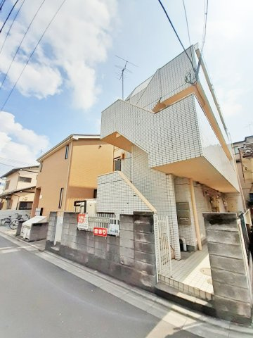 クレールサヤマハイツの外観