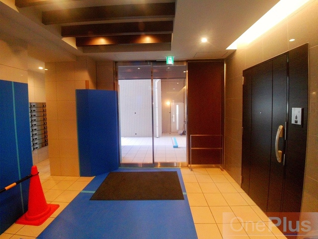 Cherir六甲道のエントランス