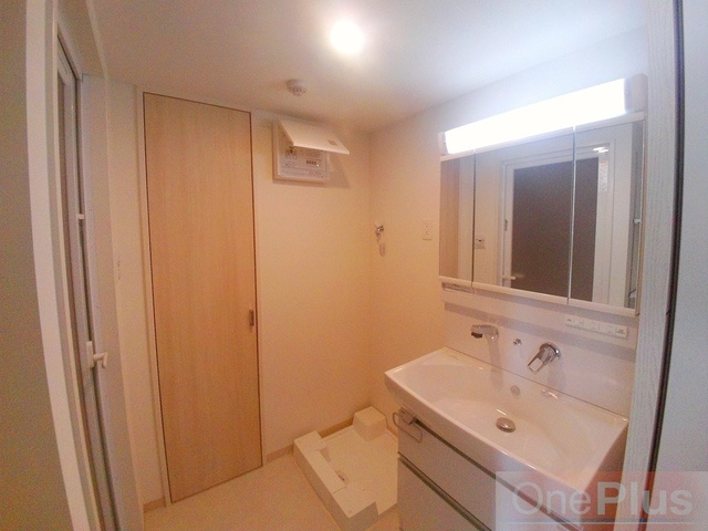 Cherir六甲道の洗面所