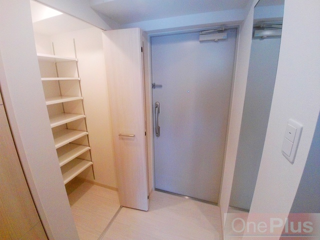 Cherir六甲道の玄関