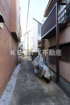 【エントランス】 | ヴィエント仲六郷