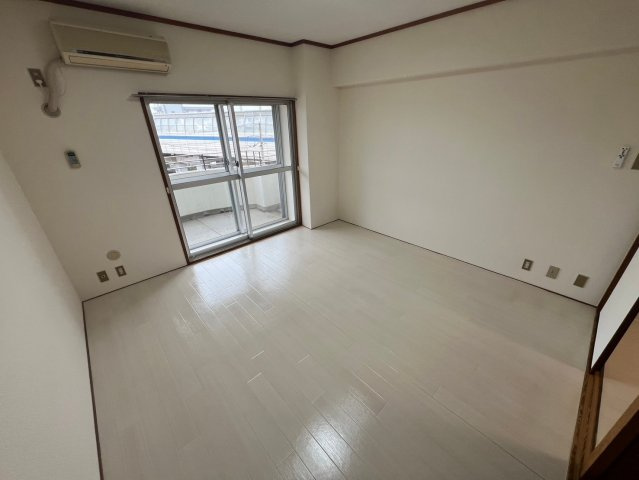 ブランコート豊中の居間・リビング