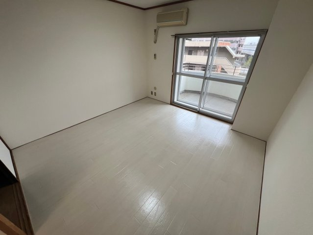 ブランコート豊中の居間・リビング