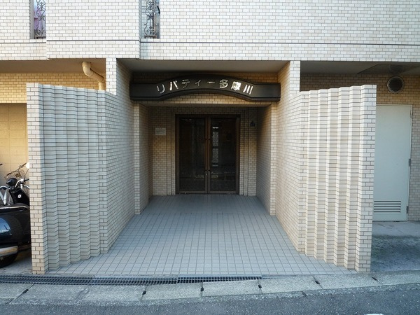 リバティー多摩川のエントランス