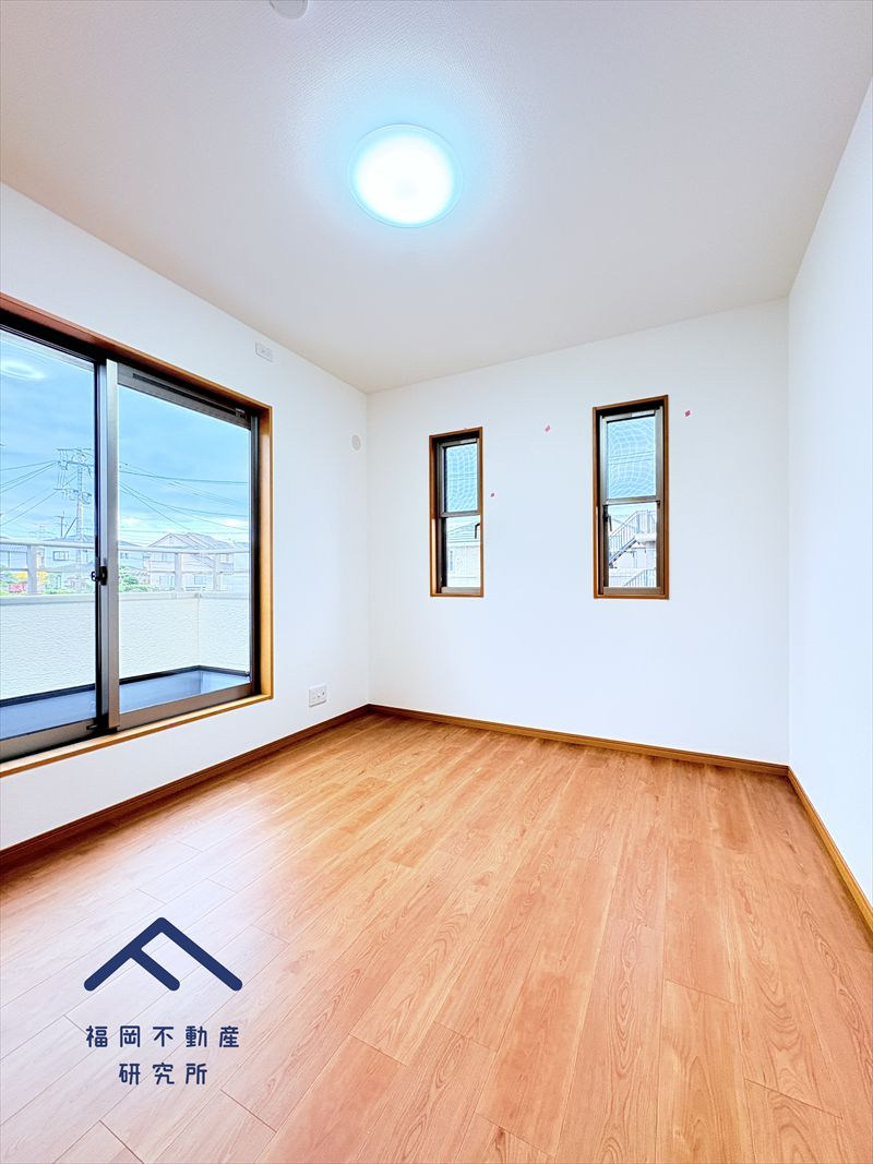 小郡市三国が丘４丁目　戸建ての洋室