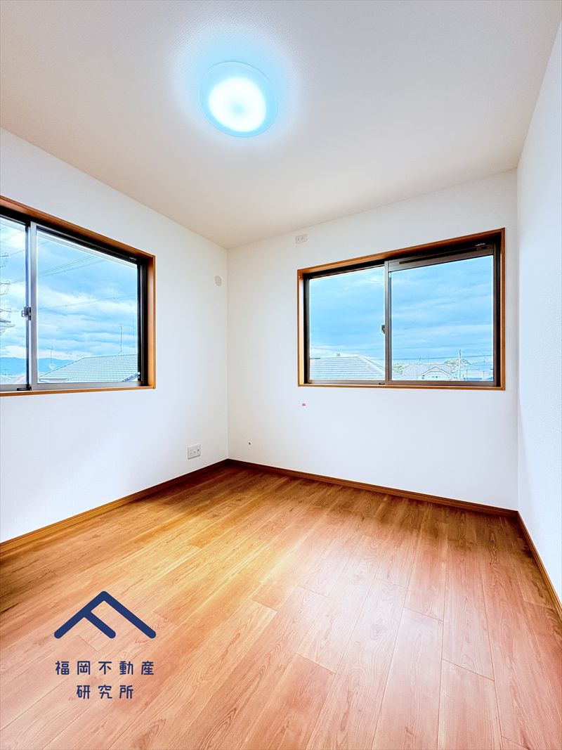 小郡市三国が丘４丁目　戸建ての洋室