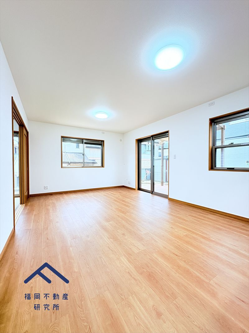 小郡市三国が丘４丁目　戸建ての居間・リビング